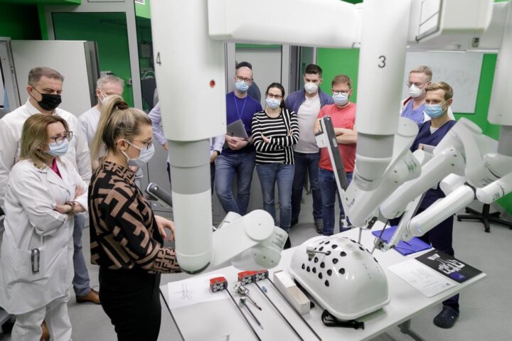 Why Study at Medical University of Warsaw - Medlink Students