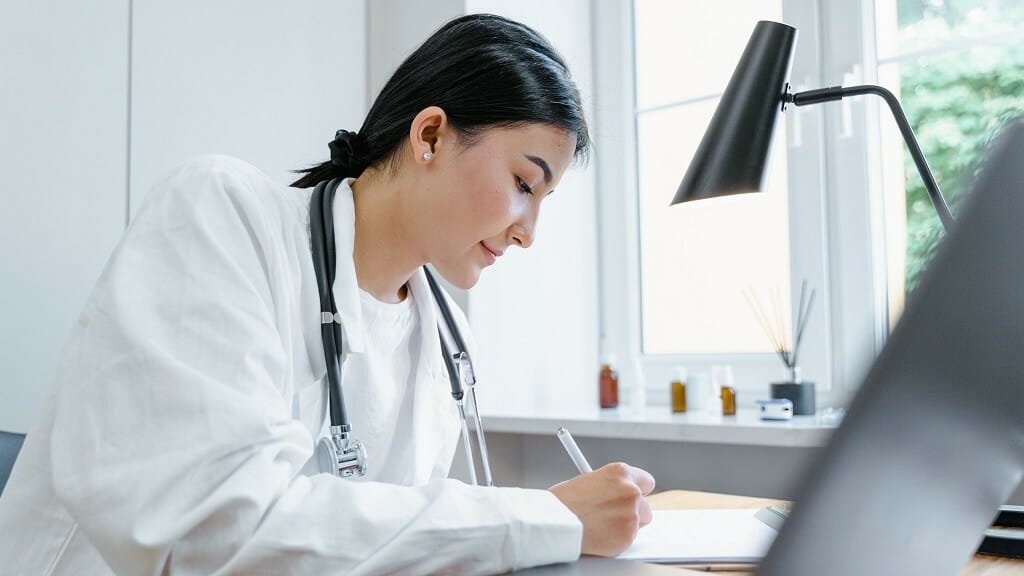 Become a doctor in Europe Become a doctor in Europe