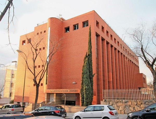 ceu san pablo university dentistry in english