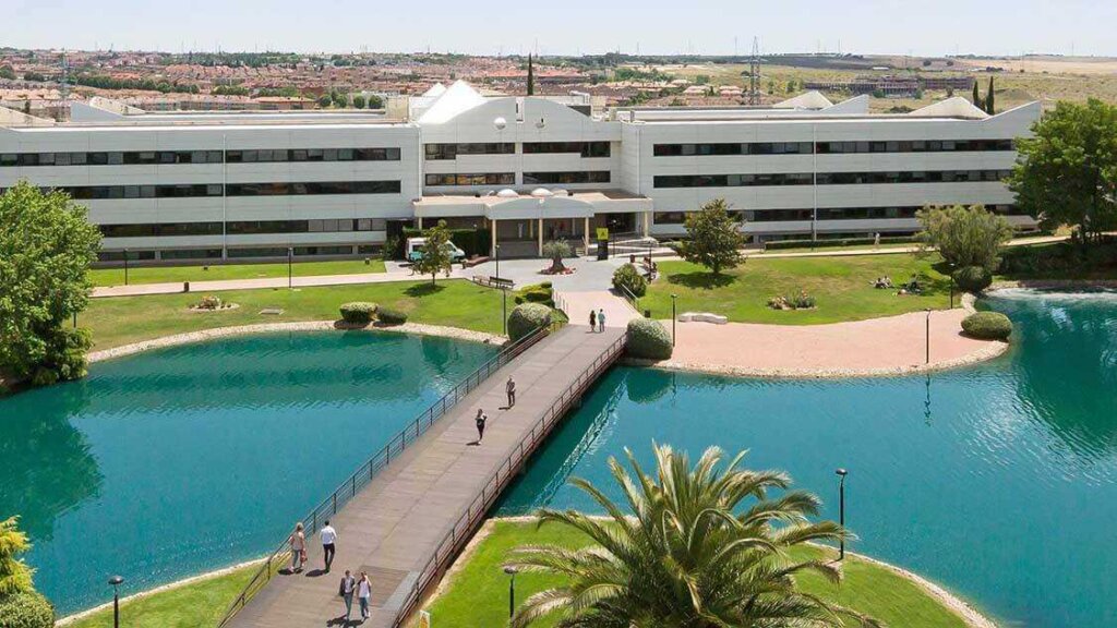 study dentistry in english at european university of madrid