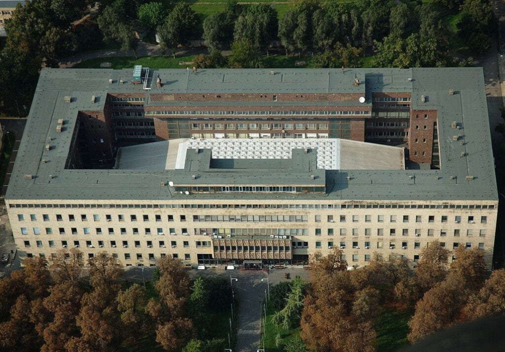 Semmelweis University Of Medicine