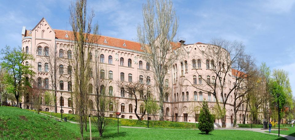 Study Dentistry in Hungary in the University of Szeged