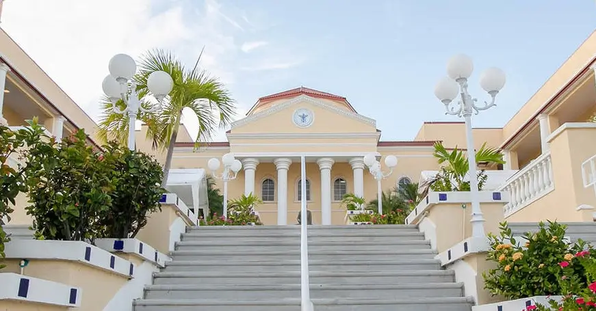 auc-american-university-of-the-caribbean