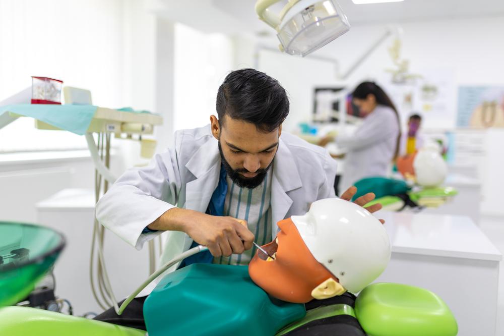 European-University-in-Tbilisi-Georgia-Practice-Dentistry