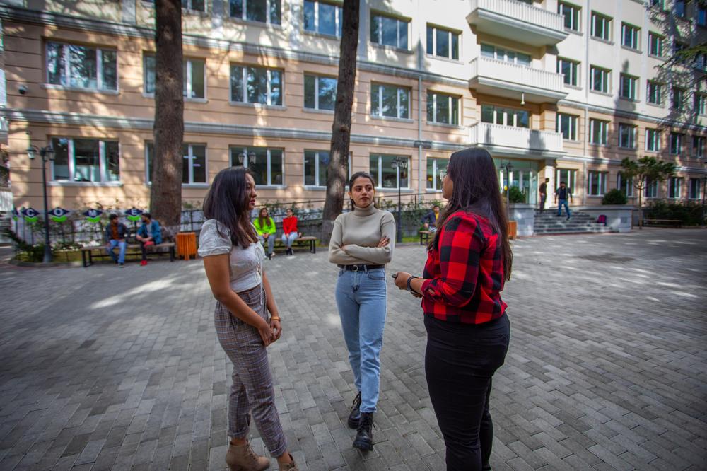 European-University-in-Tbilisi-Georgia-Students-Chat