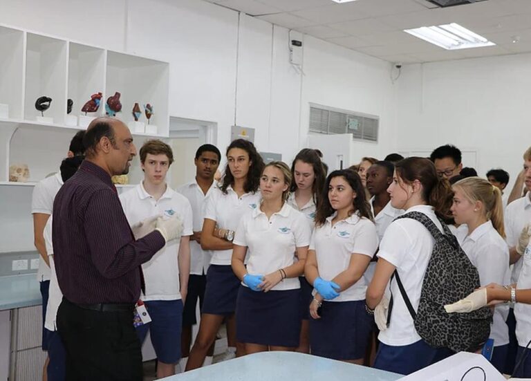 American University of Barbados School of Medicine Students Lab