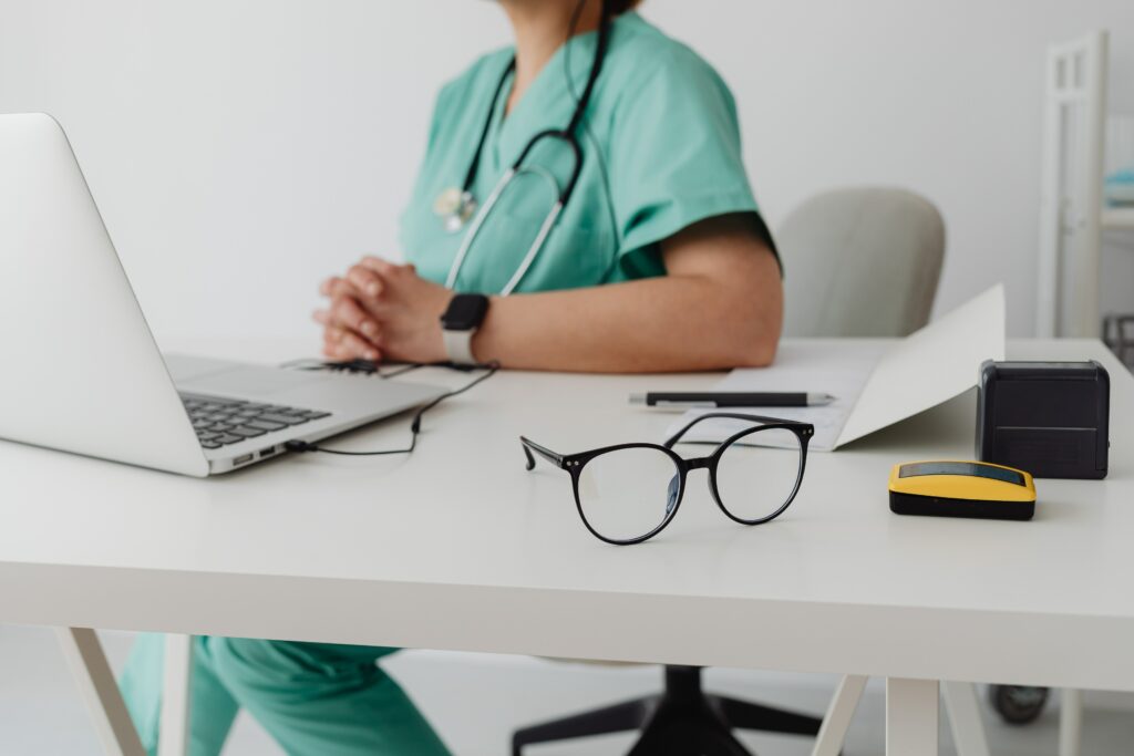 MBBS vs MD: Differences, Entry Requirements & Career Paths 2 MBChB Career Pathways