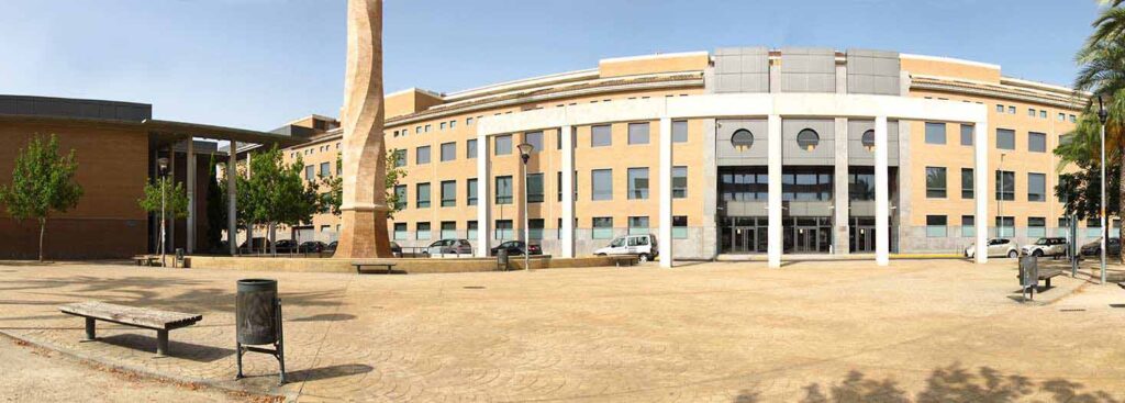 CEU Cardinal Herrera University 1 Cardinal Herrera University Campus Moncada