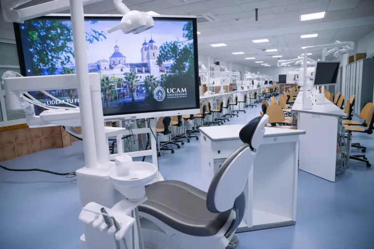 preclinical-dentistry-ucam