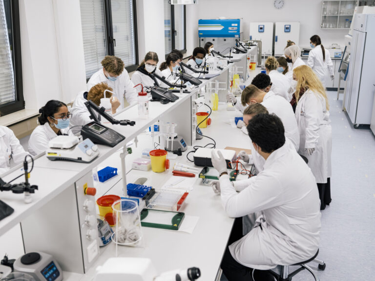 Frankfurt-lab_104