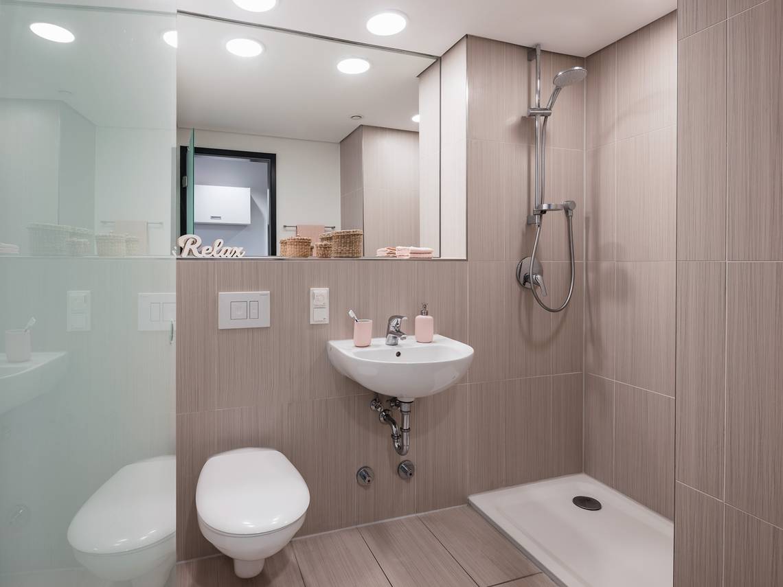 studio s bathroom